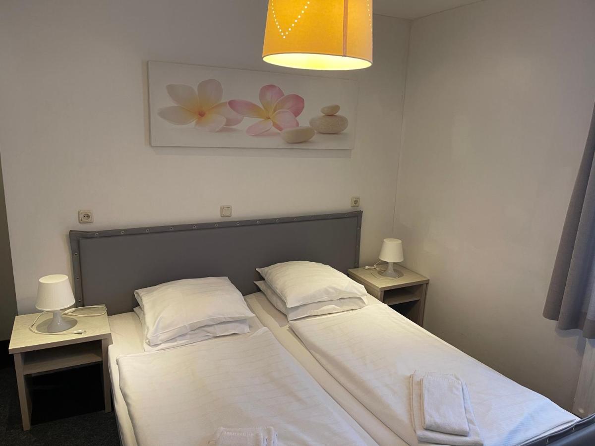 Hotel Restaurant La Piazza Valkenburg aan de Geul Luaran gambar