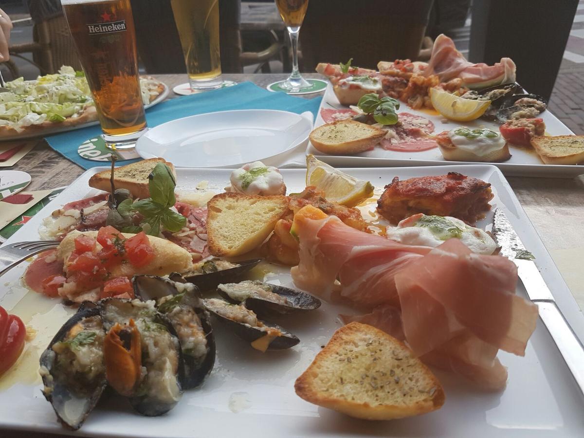 Hotel Restaurant La Piazza Valkenburg aan de Geul Luaran gambar